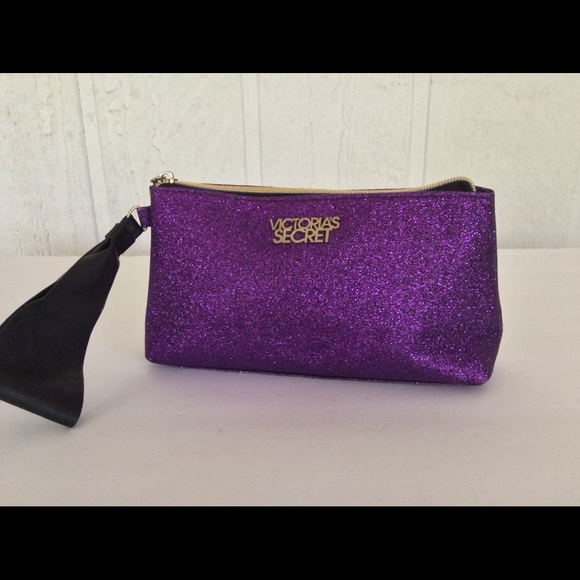Victoria's Secret Handbags - NWOT VICTORIAS SECRET PURPLE GLITTER CLUTCH